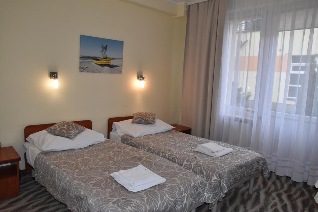 Hotel *** Nat Kołobrzeg Eksteriør billede