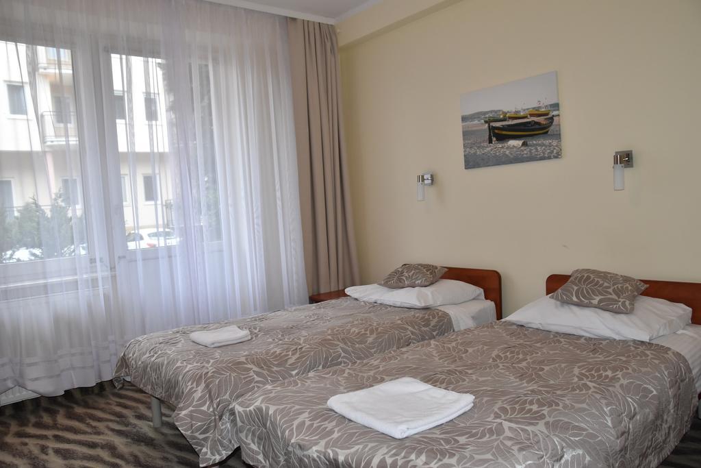 Hotel *** Nat Kołobrzeg Eksteriør billede